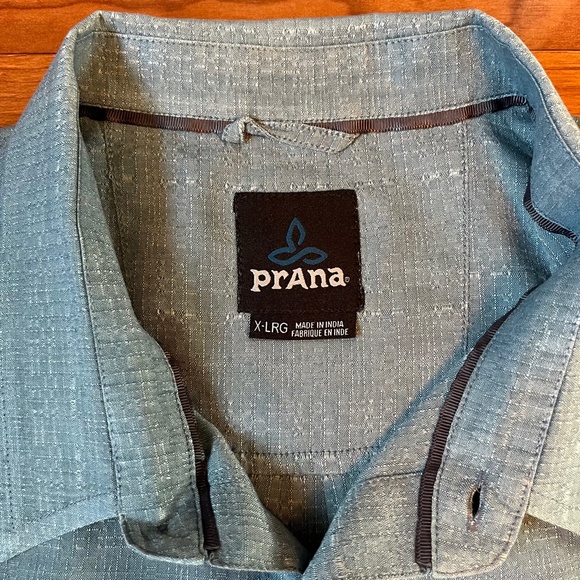 prAna Men's XL dark and light grey short sleeved shirt - Picture 2 of 8